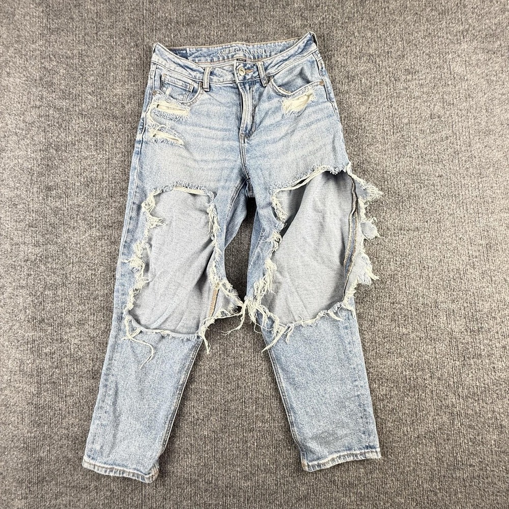 American Eagle Outfitters Jeans Womens 4 Short‎ Light Wash Mom Distressed Denim